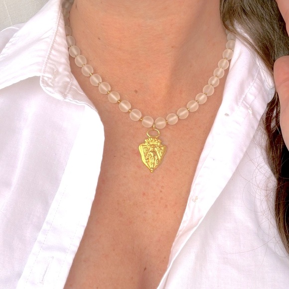 ⭐️ Rare Gucci Glass Bead Necklace - Picture 2 of 8